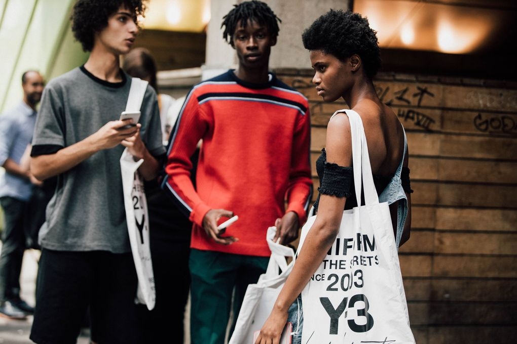 Bubbly & Colorful! Here Are The Best Street Style Looks From Paris Men’s Fashion Week