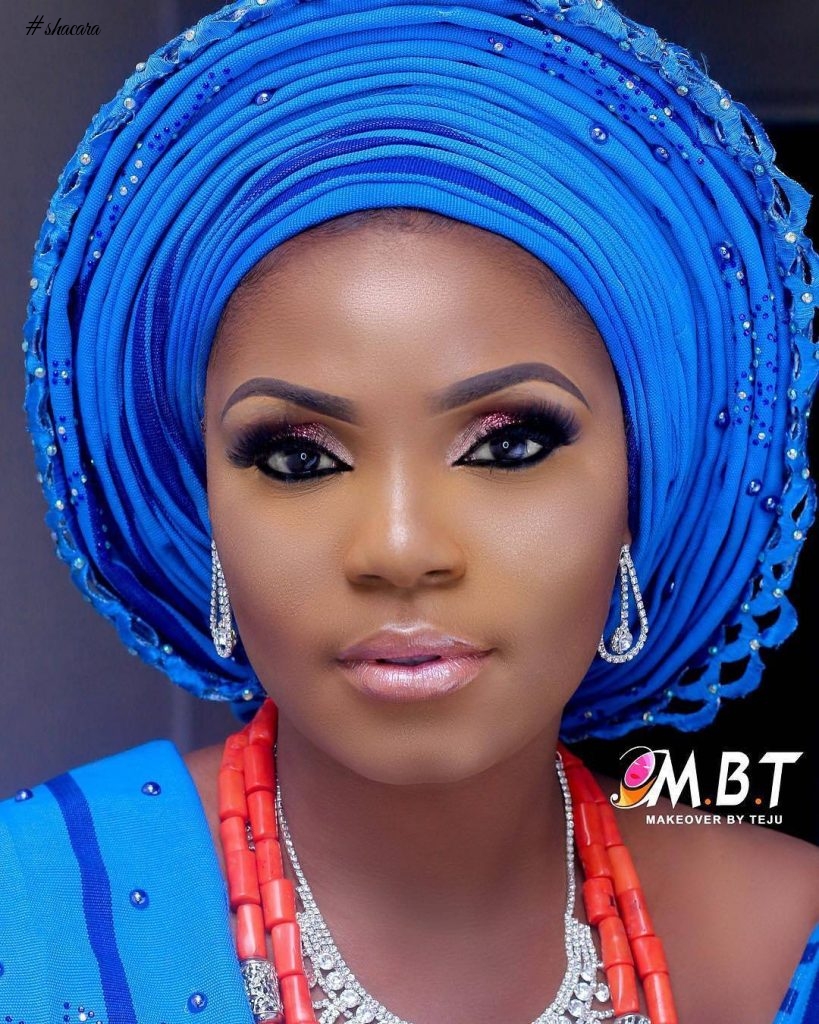 GELE AND MAKE UP LOOKS ON POINT