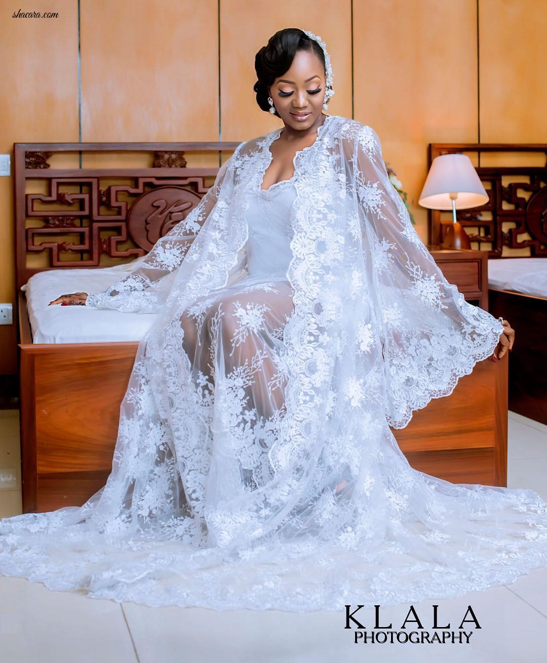 THROW BACK TO THE STUNNING BRIDAL DRESSES OF JANUARY 2018