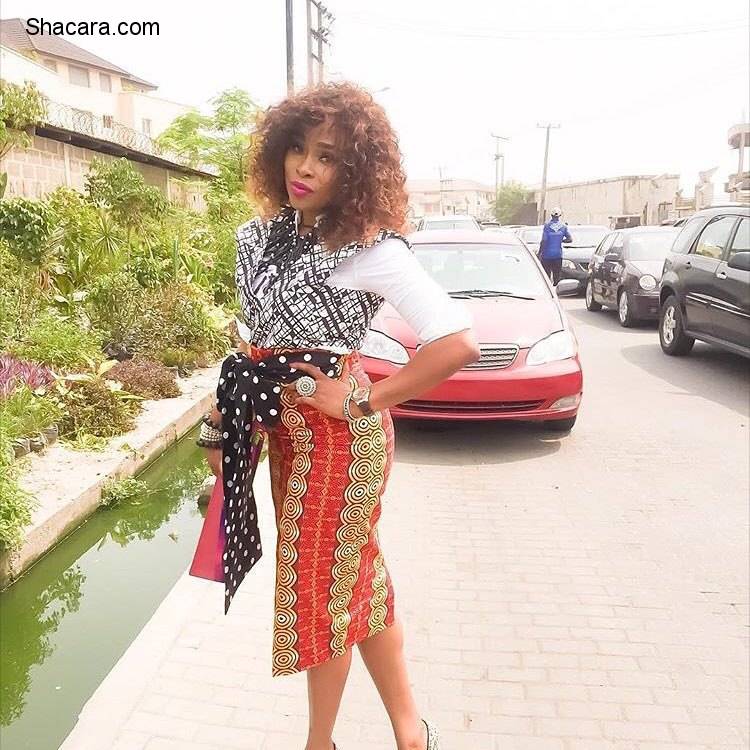 MID-WEEK LATEST CHIC ANKARA STYLES WE SO MUCH LOVE