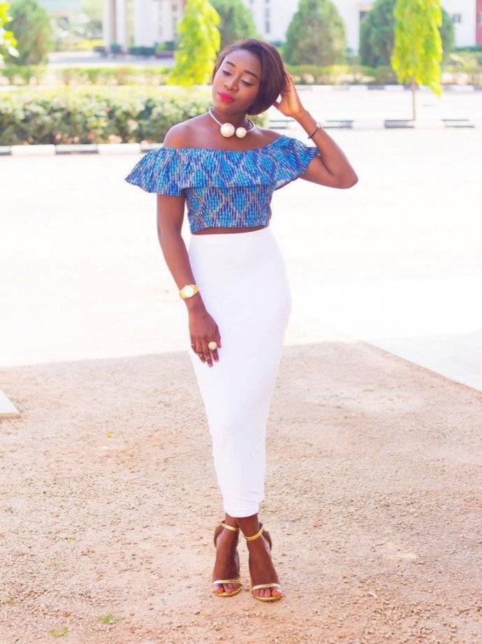 HOW EVERYBODY SHOULD ROCK THE ANKARA CROP TOP