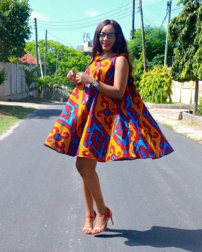 THE KITINGE MATERNITY DRESSES YOU SHOULD OWN THIS TIME