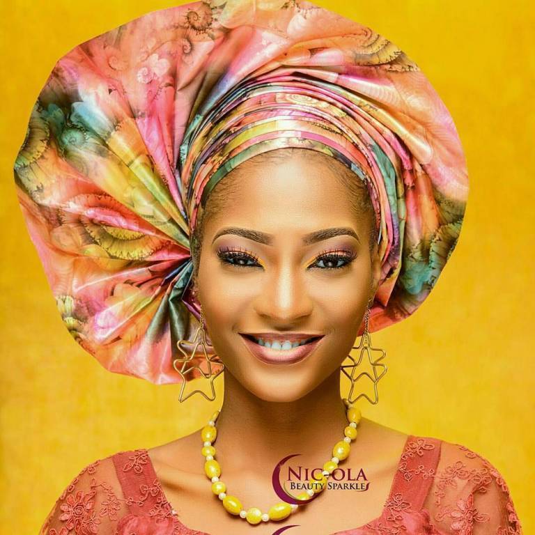 FABULOUS ASO OKE GELE PERFECT FOR THE STUNNING BRIDES