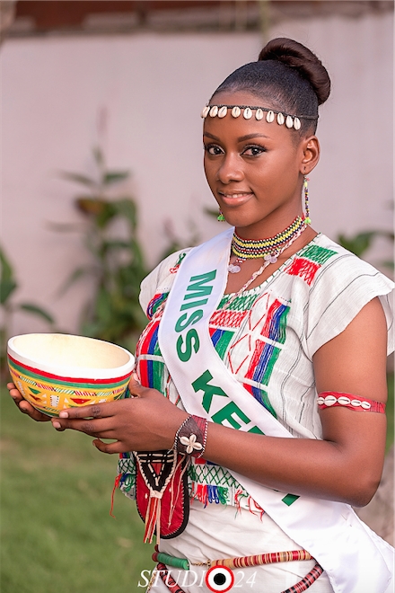 Miss Nigeria 2016 Contestants in Nigerian Attires|Grand Finale Holds