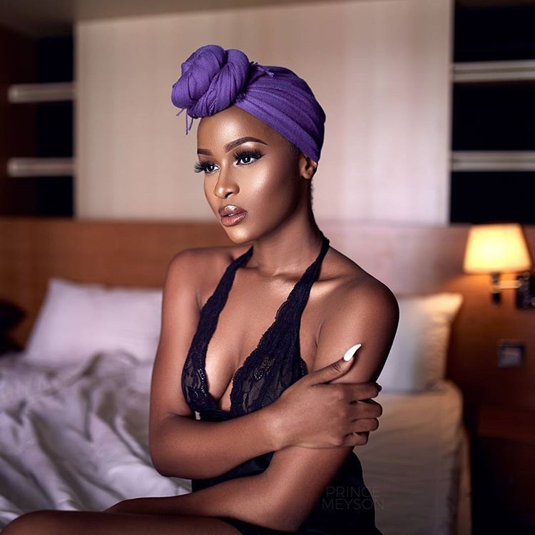 See 13 Internationally VIRAL Headwrap Shoots All By One Legendary Nigerian Photographer