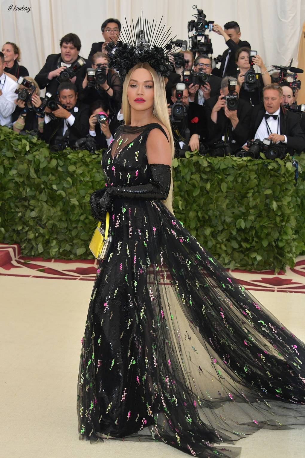 Red Carpet Fab! Rihanna, Kim Kardashian, Madonna, More At The 2018 MET Gala