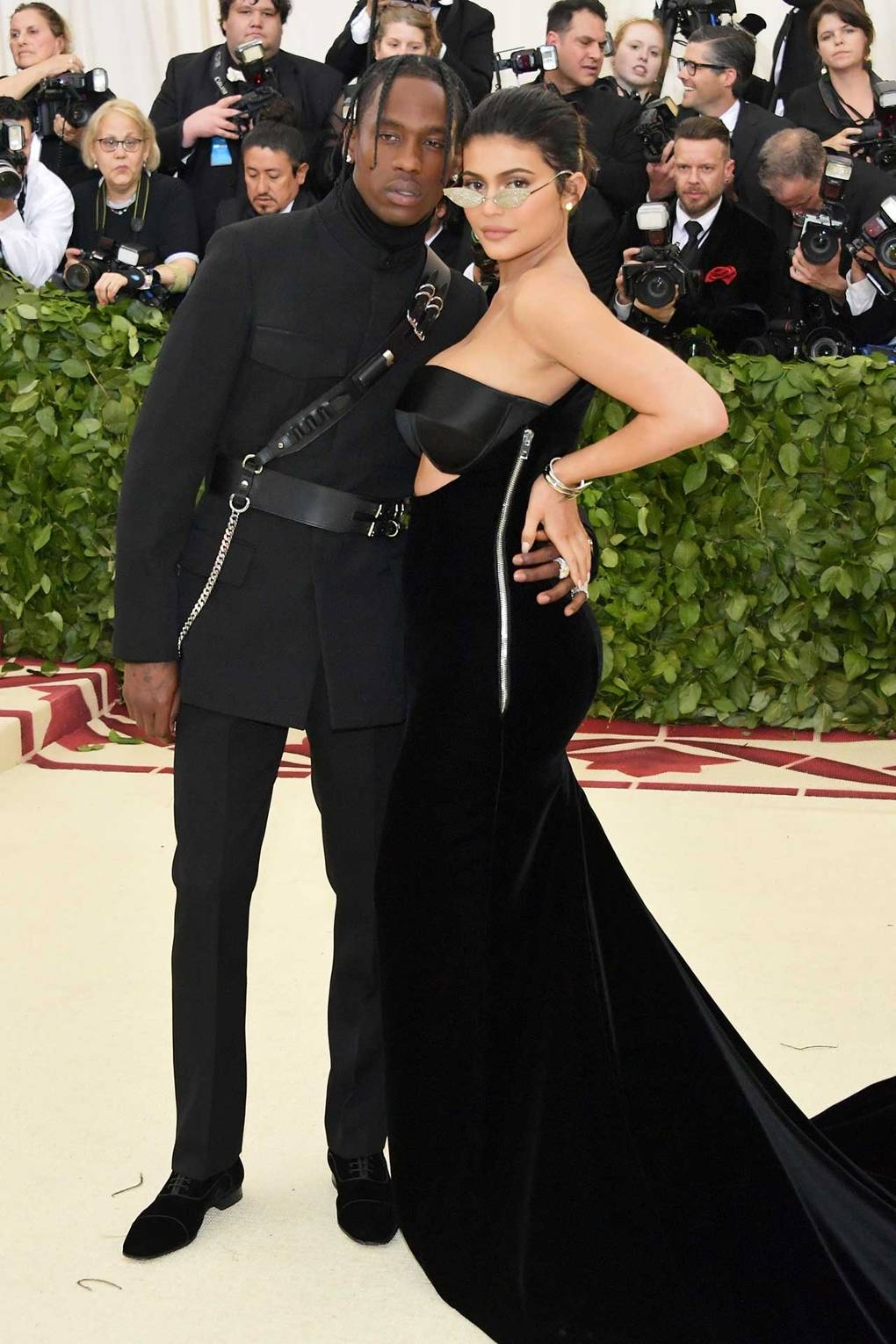 Red Carpet Fab! Rihanna, Kim Kardashian, Madonna, More At The 2018 MET Gala