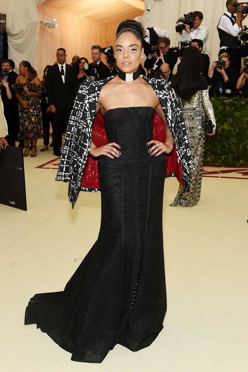 Red Carpet Fab! Rihanna, Kim Kardashian, Madonna, More At The 2018 MET Gala