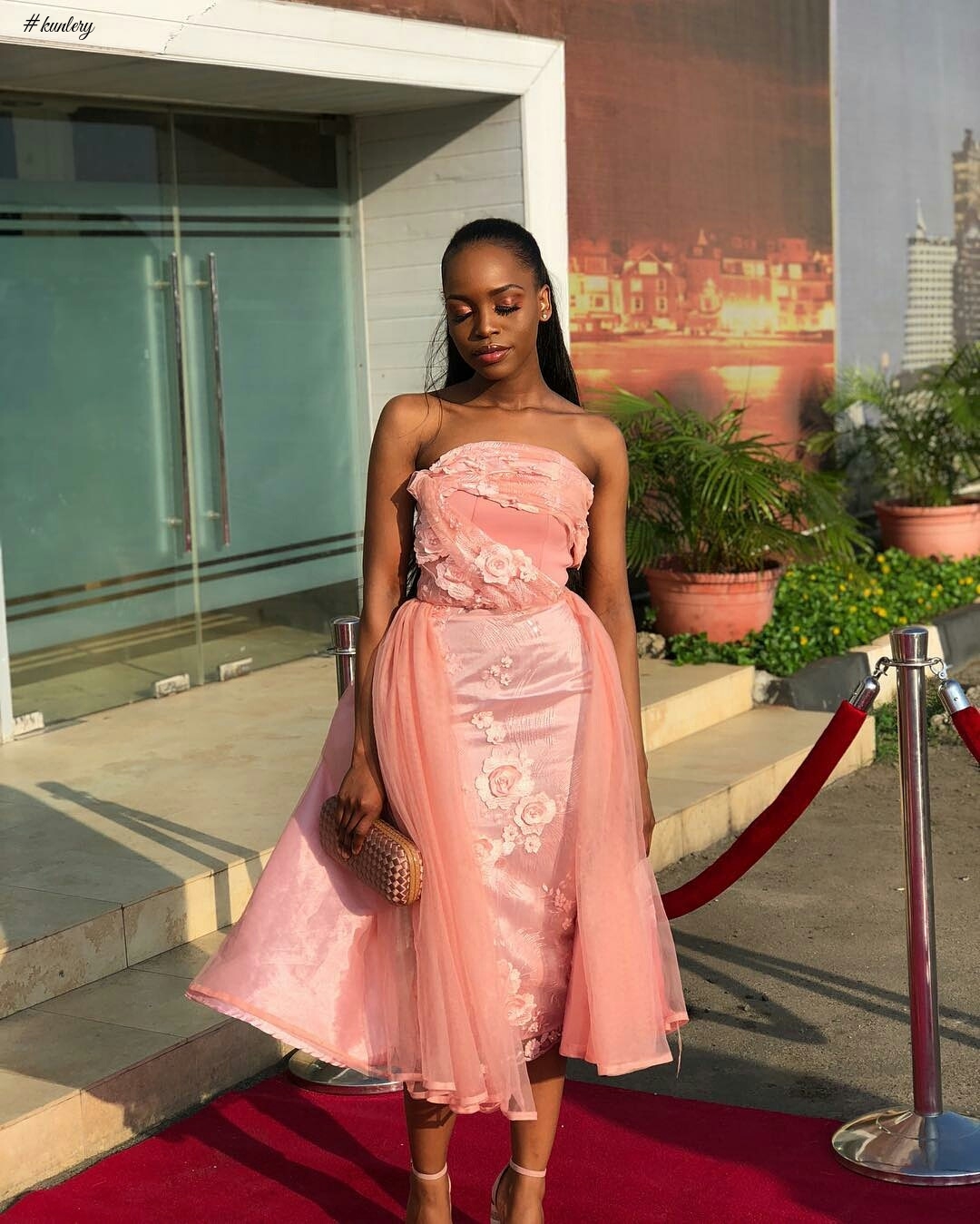 STUNNING DOES EVEN BEST DESCRIBE THESE ASO EBI STYLES