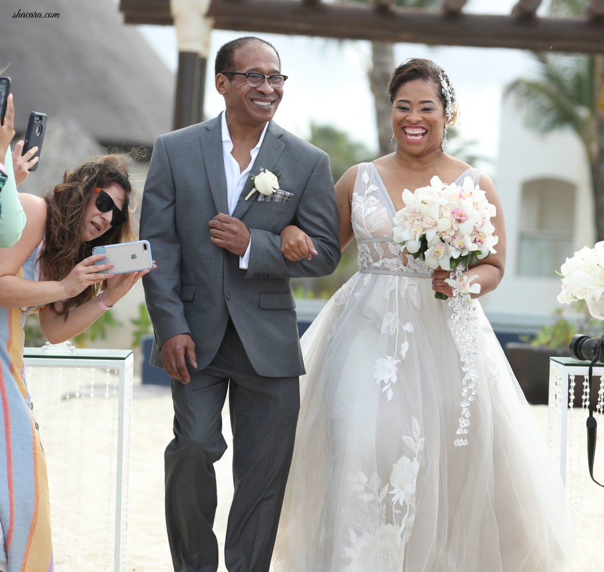 Bridal Bliss: Dorian and Darryl Did It Their Way With This Laid-Back Beach Wedding